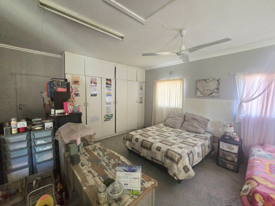 5 Bedroom Property for Sale in Fichardt Park Free State